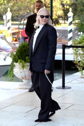 Pamela Anderson bei der Ankunft am Pier des Hotels Excelsior auf der Biennale di Venezia 2026 83. Internationale Filmfestspiele von Venedig. Venedig, 07.09.2026