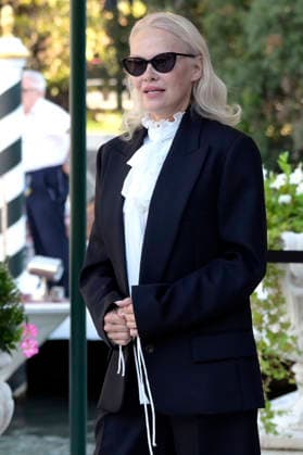 Pamela Anderson bei der Ankunft am Pier des Hotels Excelsior auf der Biennale di Venezia 2026 83. Internationale Filmfestspiele von Venedig. Venedig, 07.09.2026