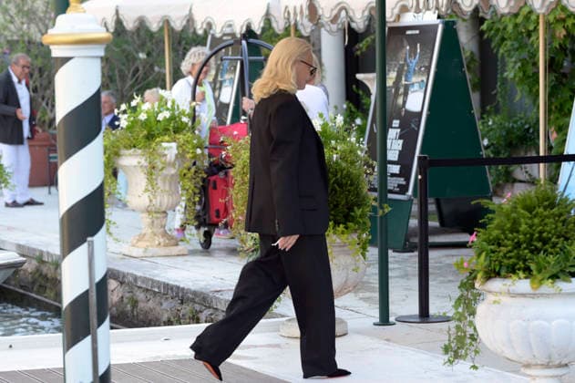 Pamela Anderson bei der Ankunft am Pier des Hotels Excelsior auf der Biennale di Venezia 2026 83. Internationale Filmfestspiele von Venedig. Venedig, 07.09.2026
