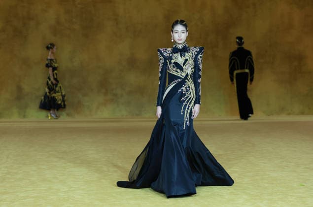 (260907) -- BEIJING, Sept. 7, 2026 -- A model presents a creation as part of the latest Haute Couture collection by Chinese designer Laurence Xu during the opening ceremony of SS2027 Beijing Fashion Week in Beijing, capital of China, Sept. 7, 2026. SS2027 Beijing Fashion Week kicked off on Monday. ) CHINA-BEIJING-SS2027 BEIJING FASHION WEEK-LAURENCE XU (CN) GaoxJing 