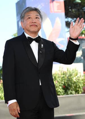 September 7, 2026, Venice, ITALY: Japanese director Hirokazu Koreeda arrives for the premiere of Look Back during the 83rd Venice Film Festival in Venice, Italy, 07 September 2026. The movie is presented in official competition Venezia 83 at the festival running from 02 to 12 September 2026. ANSA ETTORE FERRARI Venice ITALY  - ZUMAa110 20260907_zaf_a110_061 Copyright: xEttorexFerrarix