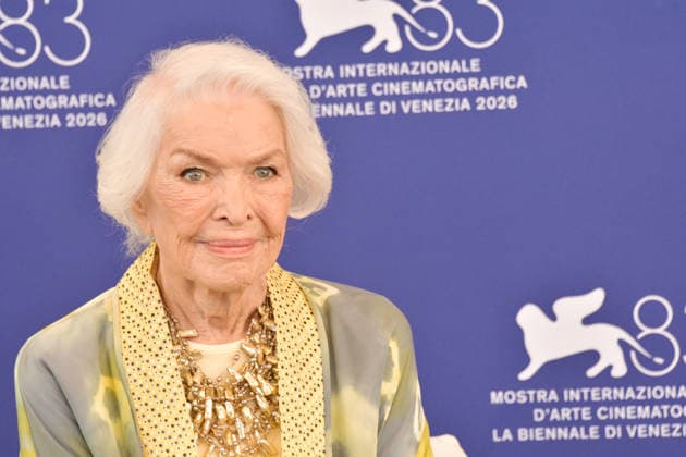 83rd Venice Film Festival Photocall on September 7 83rd Venice Film Festival ELLEN BURSTYN awaits the Golden Lion for Lifetime Achievement Photocall Photos by Thomas Bohlen Starface 459486 September 7, 2026 Venice, Italy  Copyright: xThomasxBohlenx STAR_459486_005