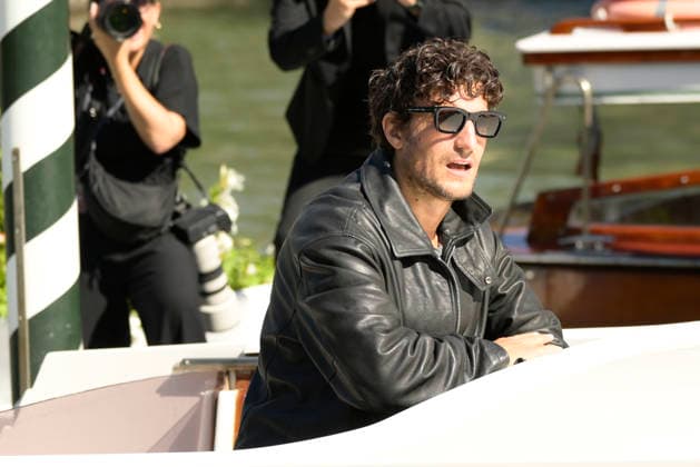 September 7, 2026, Venice Lido, Italy: Louis Garrel attends Lido dock during the 83rd Venice Film Festival. Venice Lido Italy - ZUMAs197 20260907_aaa_s197_127 Copyright: xMarioxCartellix