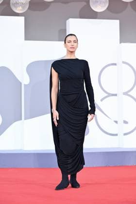 September 7, 2026, Venice, Rome, Italy: Irina Shayk on the red carpet for the film The Stranger at the 83rd Venice International Film Festival, Venice, September 7, 2026 Venice Italy  - ZUMAa289 20260907_zia_a289_337 Copyright: xMariaxLauraxAntonellix xAgfx