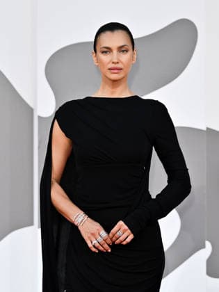 IPA88246213 - Venice, 83rd Venice International Film Festival 2026 - Night 6. Red carpet for the film The Stranger. Pictured: Irina Shayk  Copyright: xSimonexComix xPoolxPhotoxEventsx08x IPA88246213