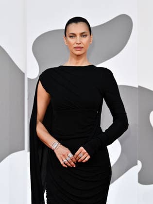 IPA88246215 - Venice, 83rd Venice International Film Festival 2026 - Night 6. Red carpet event for the film L™estranea. Pictured: Irina Shayk  Copyright: xSimonexComix xPoolxPhotoxEventsx08x IPA88246215