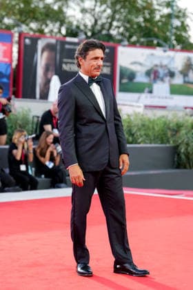 Adriano Giannini attending the screening of *L’Estranea* during the 83rd Venice International Film Festival at the Sala Grande on September 7, 2026, in Venice, Italy. Lucia Sabatelli, Venice, Italy  Copyright: xLuciaxSabatellix xBestimagexLuciaxSabatellix xBestimagex
