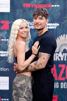Influencerin Kim Schiele (Schwester Kim) und ihr Partner Fitness-Influencer Willi Banner (Willi Willwohl) auf dem Green Carpet bei der Premiere der JOYN-Serie Surviving Amazonas im Kölner Bootshaus. Köln, 07.09.2026 NRW Deutschland Copyright: xChristophxHardtx