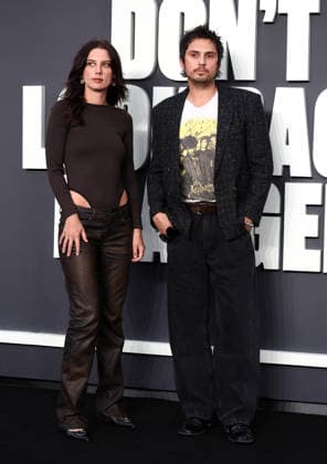 The UK premiere of Oasis: Don t Look Back in Anger at Cineworld Leicester Square, London. Ellie Rowsell, Joel Amey of Wolf Alice attend the UK premiere of Oasis: Don t Look Back In Anger at Cineworld Leicester Square on September 07, 2026. London Cineworld Leicester Squrae UK Copyright: xFredxDuvalx