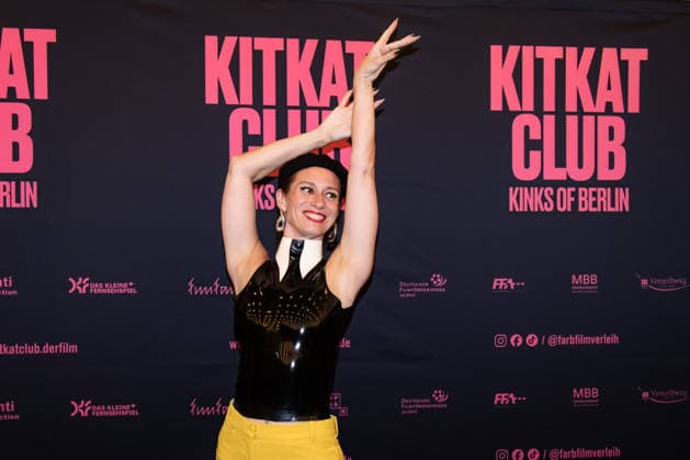 Schauspielerin Sexy beim Fotocall für die Premiere vom Film Kitkat Club - Kinks of Berlin im Kino International in Berlin am 7. Semptember 2026. Premiere vom Film Kitkat Club - Kinks of Berlin im Kino International in Berlin