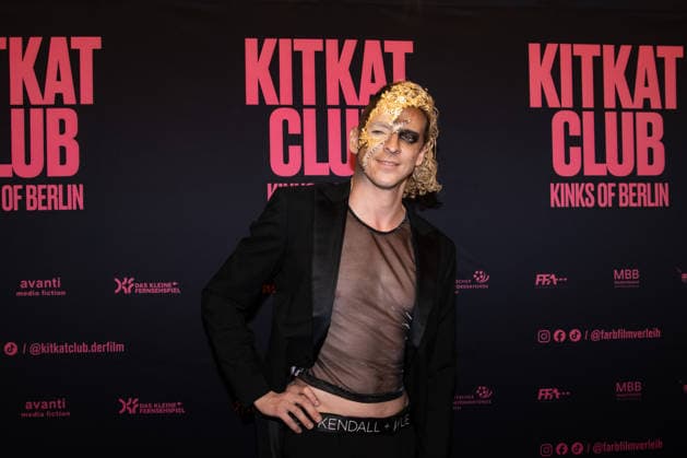 Fotograf und Regisseur Philipp Fussenegger beim Fotocall für die Premiere vom Film Kitkat Club - Kinks of Berlin im Kino International in Berlin am 7. Semptember 2026. Premiere vom Film Kitkat Club - Kinks of Berlin im Kino International in Berlin