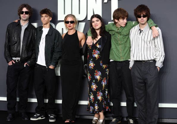 Oasis: Don t Look Back In Anger UK Premiere at Cineworld Leicester Square in London - 07 Sep 2026 Lennon Gallagher, Donovan Gallagher, Anais Gallagher, Molly Gallagher, Sonny Gallagher and Gene Gallagher attend the Oasis: Don t Look Back In Anger UK Premiere at Cineworld Leicester Square. London United Kingdom Copyright: xFredxDuvalx xSOPAxImagesx FD_Oasis_103