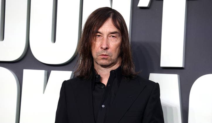 Oasis: Don t Look Back In Anger UK Premiere at Cineworld Leicester Square in London - 07 Sep 2026 Bobby Gillespie attends the Oasis: Don t Look Back In Anger UK Premiere at Cineworld Leicester Square. London United Kingdom Copyright: xFredxDuvalx xSOPAxImagesx FD_Oasis_121