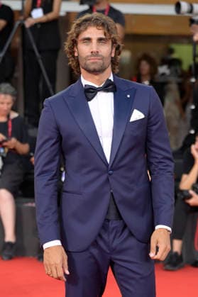 L estranea red carpet in Venice Lido - 07 Sep 2026 Mario Ermito attends the red carpet of movie L estranea during the 83rd Venice Film Festival at Palazzo del Cinema. Venice Lido Italy Copyright: xMarioxCartellix xSOPAxImagesx _DSC0792