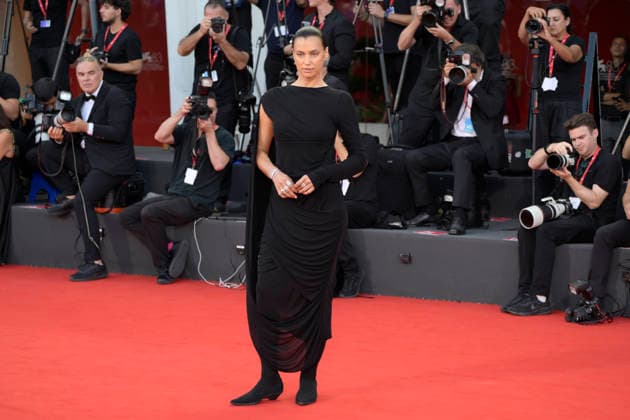 September 7, 2026, Venice Lido, Italy: Irina Shayk attends the red carpet of movie L estranea during the 83rd Venice Film Festival at Palazzo del Cinema. Venice Lido Italy - ZUMAs197 20260907_aaa_s197_272 Copyright: xMarioxCartellix