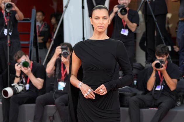 September 7, 2026, Venice Lido, Italy: Irina Shayk attends the red carpet of movie L estranea during the 83rd Venice Film Festival at Palazzo del Cinema. Venice Lido Italy - ZUMAs197 20260907_aaa_s197_292 Copyright: xMarioxCartellix