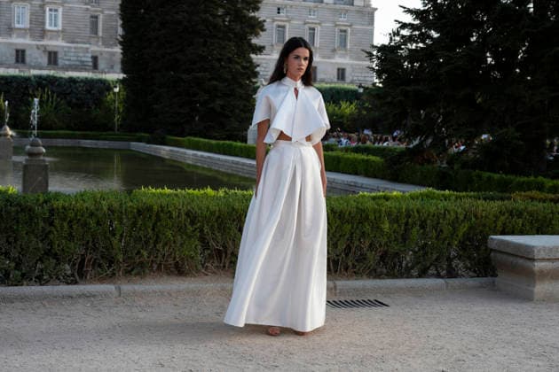 September 7, 2026, Madrid, Spain: A model parades with MadModa design during OMODA and Fashion Week Madrid in Madrid Jardines de Sabatini in Madrid. 7 of September of 2026 Spain Madrid Spain - ZUMAs197 20260907_aaa_s197_368 Copyright: xAtilanoxGarciax