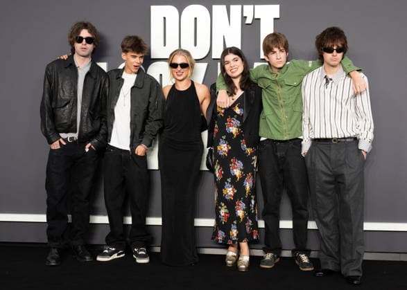 Lennon Gallagher, Donovan Gallagher, Anais Gallagher, Molly Moorish-Gallagher, Sonny Gallagher and Gene Gallagher attends Oasis: Don t Look Back in Anger UK Premiere at Cineworld Leicester Square in London, England. UK. Monday 7th September 2026. Copyright: xJamesxWarrenx DTQYYR~6