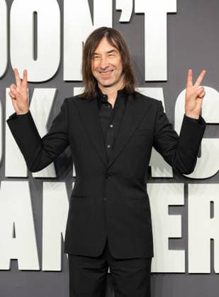 Bobby Gillespie attends Oasis: Don t Look Back in Anger UK Premiere at Cineworld Leicester Square in London, England. UK. Monday 7th September 2026. Copyright: xJamesxWarrenx DTQYYR~B