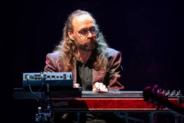 The Waterboys live in Oslo, Norway Oslo, Norway. 07th, September 2026. The rock band The Waterboys performs a live concert at Oslo Spektrum in Oslo. Here musician Roar Oien is seen live on stage. Norway, Oslo, Oslo Spektrum  Copyright: xGonzalesxPhoto TerjexDokkenx