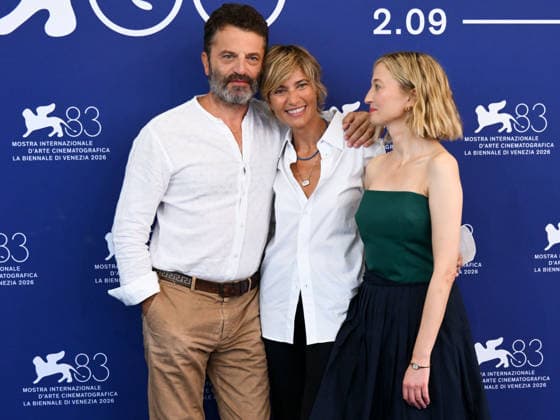 IPA88265484 - Venice, 83rd Venice International Film Festival 2026 - Day 7. Photocall for the film Una Storia. Pictured: Guido Caprino, Anna Foglietta, Alba Rohrwacher  Copyright: xAlbertoxTerenghix xPoolxPhotoxEventsx08x IPA88265484