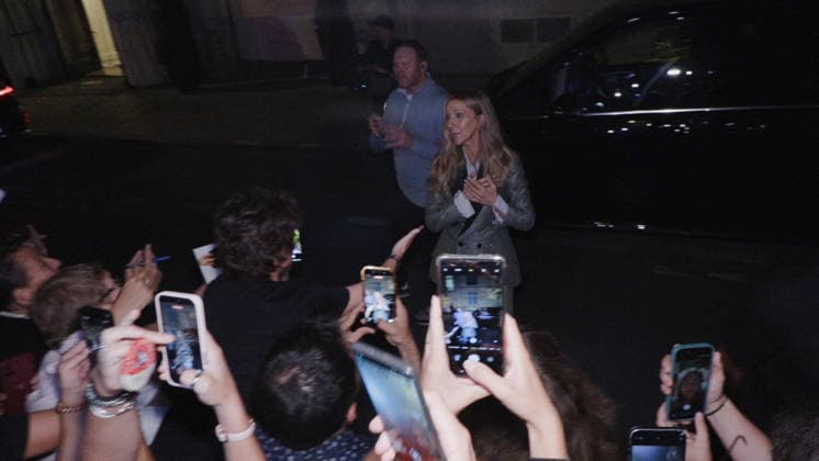 Celine Dion Steals the Show for The Crowd of Fans Gathered Outside Her Hotel - Paris Videograbs - Canadian singer Celine Dion greets, sings, and poses for selfies with hundreds of fans gathered every evening outside her hotel ahead of her 16-date historic residency at Paris La Défense Arena. Paris, France, September 8, 2026. Videograbs by CLPRESS ABACAPRESS.COM Paris Ile-de-France France  Copyright: xCLPRESS ABACAx