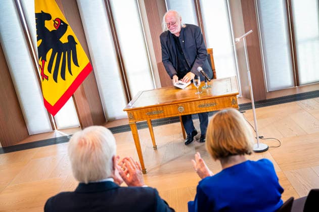 Hanna Schygulla EUR, Deutschland, Berlin, 08.09.2026: Die Schauspielerin Hanna Schygulla liest aus dem Werk von Laszlo Krasznahorkai . Verleihung des Großen Verdienstkreuzes mit Stern des Verdienstordens der Bundesrepublik Deutschland an den Nobelpreisträger für Literatur Laszlo Krasznahorkai durch BPr Steinmeier.