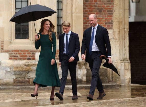 . 08 09 2026. Eton, United Kingdom. Prince William and Kate Middleton, the Prince and Princess of Wales, arriving with their son Prince George, as he starts his first day at Eton College, United Kingdom.  xPoolx xi-Imagesx IIM-26992-0015