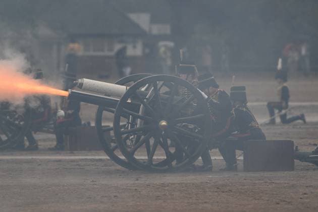 Royal salute in London to mark King Charles III s Accession Day LONDON, UNITED KINGDOM - SEPTEMBER 8: Soldiers of The King s Troop Royal Horse Artillery fire a ceremonial 41-gun salute at Hyde Park, in London, United Kingdom, on September 8, 2026. The ceremonial military event was held to mark the fourth anniversary of King Charles III s accession to the British throne. Rasid Necati Aslim Anadolu London United Kingdom. Editorial use only. Please get in touch for any other usage.  Copyright: x2026xAnadoluxRasidxNecatixAslimx