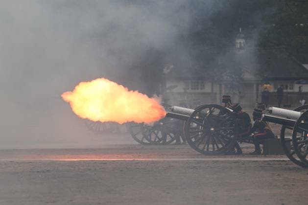 Royal salute in London to mark King Charles III s Accession Day LONDON, UNITED KINGDOM - SEPTEMBER 8: Soldiers of The King s Troop Royal Horse Artillery fire a ceremonial 41-gun salute at Hyde Park, in London, United Kingdom, on September 8, 2026. The ceremonial military event was held to mark the fourth anniversary of King Charles III s accession to the British throne. Rasid Necati Aslim Anadolu London United Kingdom. Editorial use only. Please get in touch for any other usage.  Copyright: x2026xAnadoluxRasidxNecatixAslimx