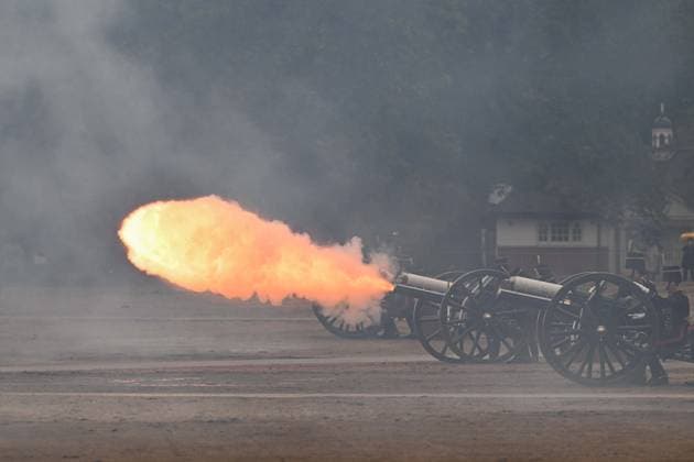 Royal salute in London to mark King Charles III s Accession Day LONDON, UNITED KINGDOM - SEPTEMBER 8: Soldiers of The King s Troop Royal Horse Artillery fire a ceremonial 41-gun salute at Hyde Park, in London, United Kingdom, on September 8, 2026. The ceremonial military event was held to mark the fourth anniversary of King Charles III s accession to the British throne. Rasid Necati Aslim Anadolu London United Kingdom. Editorial use only. Please get in touch for any other usage.  Copyright: x2026xAnadoluxRasidxNecatixAslimx