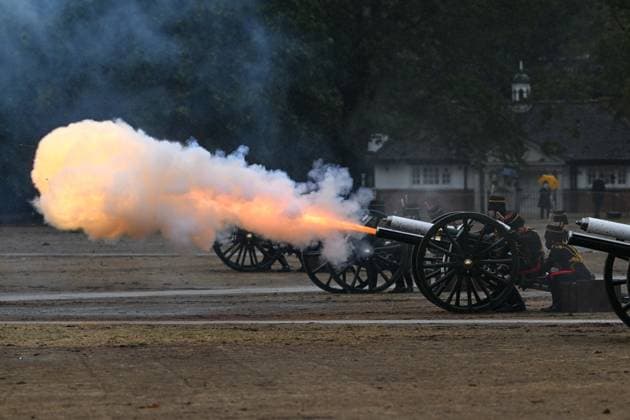 Royal salute in London to mark King Charles III s Accession Day LONDON, UNITED KINGDOM - SEPTEMBER 8: Soldiers of The King s Troop Royal Horse Artillery fire a ceremonial 41-gun salute at Hyde Park, in London, United Kingdom, on September 8, 2026. The ceremonial military event was held to mark the fourth anniversary of King Charles III s accession to the British throne. Rasid Necati Aslim Anadolu London United Kingdom. Editorial use only. Please get in touch for any other usage.  Copyright: x2026xAnadoluxRasidxNecatixAslimx