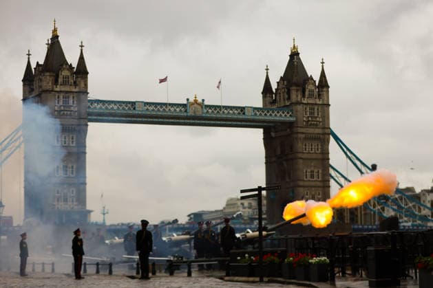 September 8, 2026, London, London, UK: London, UK. The Honourable Artillery Company fires a 62-gun salute at the Tower of London in London, marking the fourth anniversary of the accession to the throne of His Majesty King Charles III. London UK  - ZUMAl94_ 20260908_zaf_l94_015 Copyright: xDinendraxHariax