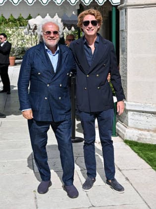 IPA88272022 - Venice, 83rd Venice International Film Festival 2026 - Day 7 - Arrivals at the Excelsior pier - Pictured: Jerry CalÃ with his son Johnny  Copyright: xSimonexComix xPoolxPhotoxEventsx08x IPA88272022