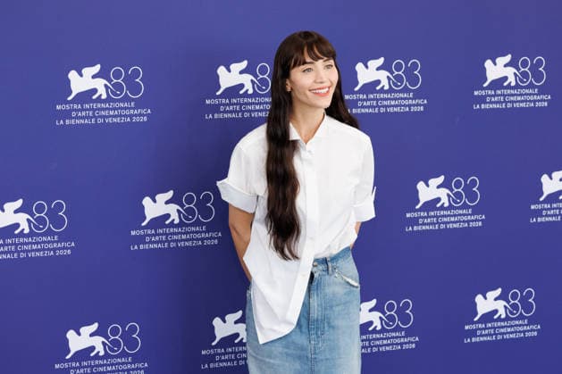 News - Company Photocall - The 83rd Venice International Film Festival Caylee Cowan attends the Company photocall during the 83rd Venice International Film Festival at Sala Grande on September 08, 2026 in Venice, Italy. Photo: Cinzia Camela. Lido di Venezia Palazzo del Cinema Italy Copyright: xCinziaxCamelax xLiveMediax LPN_2658991