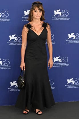 Celebrities at ˜Bunker™ photocall during the 83rd Venice International Film Festival Featuring: Penelope Cruz Where: Venice, Italy When: 08 Sep 2026 Credit: Cover Images EDITORIAL USE ONLY. NOT FOR USE BY NEWSPAPERS BASED IN THE UK. Copyright: xx coverimg55994606