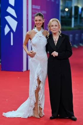Deauville The Last Pickpocket In New York Screening FC Faye Dunaway and Nicola Peltz Beckham attend the The Last Pickpocket In New York Premiere at the 52nd Deauville American Film Festival on September 08, 2026 in Deauville, France. Photo by Franck Castel ABACAPRESS.COM Deauville  Copyright: xCastelxFranck ABACAx