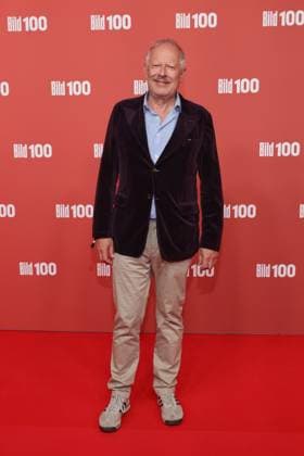 BILD100 2026 Axel Milberg Roter Teppich zu BILD100 2026, Axel-Springer-Neubau, Berlin, Datum: 08.09.2026 Copyright: xEventpress Kratschx