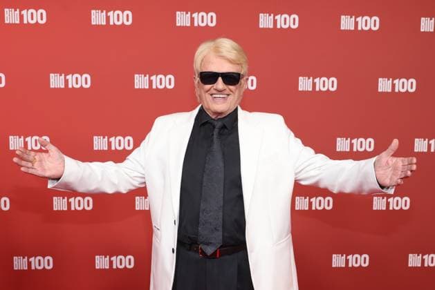 Entertainment Bilder des Tages #2 BILD100 2026 Heino Roter Teppich zu BILD100 2026, Axel-Springer-Neubau, Berlin, Datum: 08.09.2026 Copyright: xEventpress Kratschx