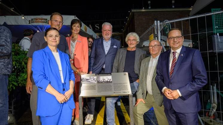 Essen: Verleihung der Comedypreise Essener Ehrendoktor und Jupps Pott ** NUR FÜR REDAKTIONELLE ZWECKE ** EDITORIAL USE ONLY **<p>Bei der Verleihung der Comedypreise Essener Ehrendoktor und Jupps Pott am Dienstag, den 8. September 2026, im Stratmanns Theater in Essen. Deutschland NRW Essen Copyright: UwexErnst
