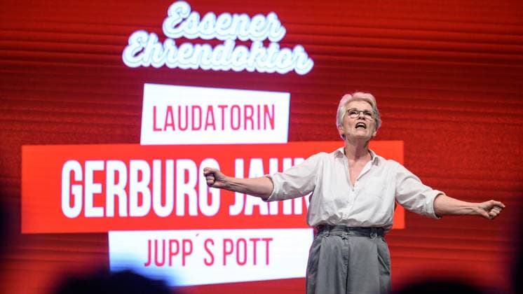 Essen: Verleihung der Comedypreise Essener Ehrendoktor und Jupps Pott ** NUR FÜR REDAKTIONELLE ZWECKE ** EDITORIAL USE ONLY **<p>Gerburg Jahnke bei der Verleihung der Comedypreise Essener Ehrendoktor und Jupps Pott am Dienstag, den 8. September 2026, im Stratmanns Theater in Essen. Deutschland NRW Essen Copyright: UwexErnst