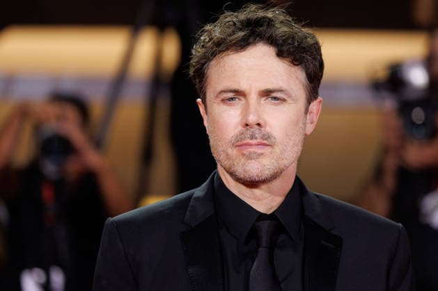 News - Company Red Carpet - The 83rd Venice International Film Festival Casey Affleck attends the Company Screening during the 83rd Venice International Film Festival at Sala Grande on September 8, 2026 in Venice, Italy. Photo: Cinzia Camela. Lido di Venezia Palazzo del Cinema Italy Copyright: xCinziaxCamelax xLiveMediax LPN_2659857