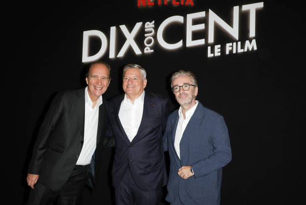 Xavier Niel, Ted Sarandos, CEO of Netflix, and Pierre Antoine Capton; Preview screening of the film *Dix pour cent* at the Olympia in Paris on September 8, 2026; Coadic Guirec; Bestimage; Preview of the film *Dix pour cent* at the Olympia in Paris on September 8, 2026; Paris, France  Copyright: xCOADICxGUIRECx xBESTIMAGExCOADICxGUIRECx xBESTIMAGEx