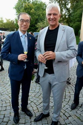 Prof. Dr. Ian-Tsing Generaldirektor Taiwan Taipeh-Vertretung Matthias Helwig Festivalleiter Starnberg 08.09.2026 Schlossberghalle 20. Fuenf Seen Filmvestival Taiwan-Abend in Kooperation mit der Taipeh-Vertretung in der Bundesrepublik Deutschland (Büro München) statt. Dr. Ian-Tsing Generaldirektor Foto Starnberg