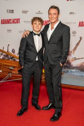ABB ADAMSACHT- Vito Wiesner und Oliver Masucci Vater und Sohn zu Gast auf dem roten Teppich bei der Berlin Premiere des Kino Films Adams Acht Im Kino Zoo Palast am 08.09.2026 in Berlin Berlin Deutschland