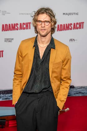 ABB ADAMSACHT- Jakob Schmoelzer zu Gast auf dem roten Teppich bei der Berlin Premiere des Kino Films Adams Acht Im Kino Zoo Palast am 08.09.2026 in Berlin Berlin Deutschland