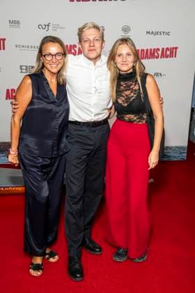 ABB ADAMSACHT- Illona Christina Schulz, Leonhard Kunz und Jelena Kunz zu Gast auf dem roten Teppich bei der Berlin Premiere des Kino Films Adams Acht Im Kino Zoo Palast am 08.09.2026 in Berlin Berlin Deutschland