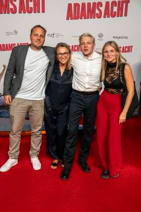 ABB ADAMSACHT- Julian Kunz, Illona Christina Schulz, Leonhard Kunz und Jelena Kunz zu Gast auf dem roten Teppich bei der Berlin Premiere des Kino Films Adams Acht Im Kino Zoo Palast am 08.09.2026 in Berlin Berlin Deutschland