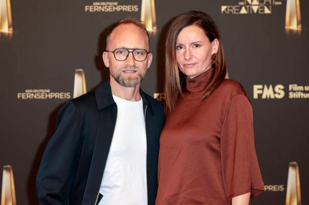 Carsten Seibt mit Begleitung bei der Verleihung des Deutschen Fernsehpreises 2026 - Die Nacht der Kreativen in der Flora. Köln, 08.09.2026