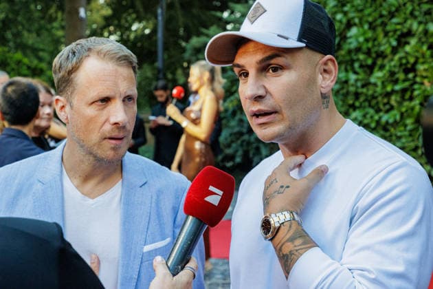 08.09.2026. Bonn. (l-r) Patchworkboys - Oliver Pocher und Pietro Lombardi beim Private Summer Gathering by One Luxury in der Villa Stella Rheni in Bonn. Bonn Villa Stella Rheni Nordrhein-Westfalen Deutschland